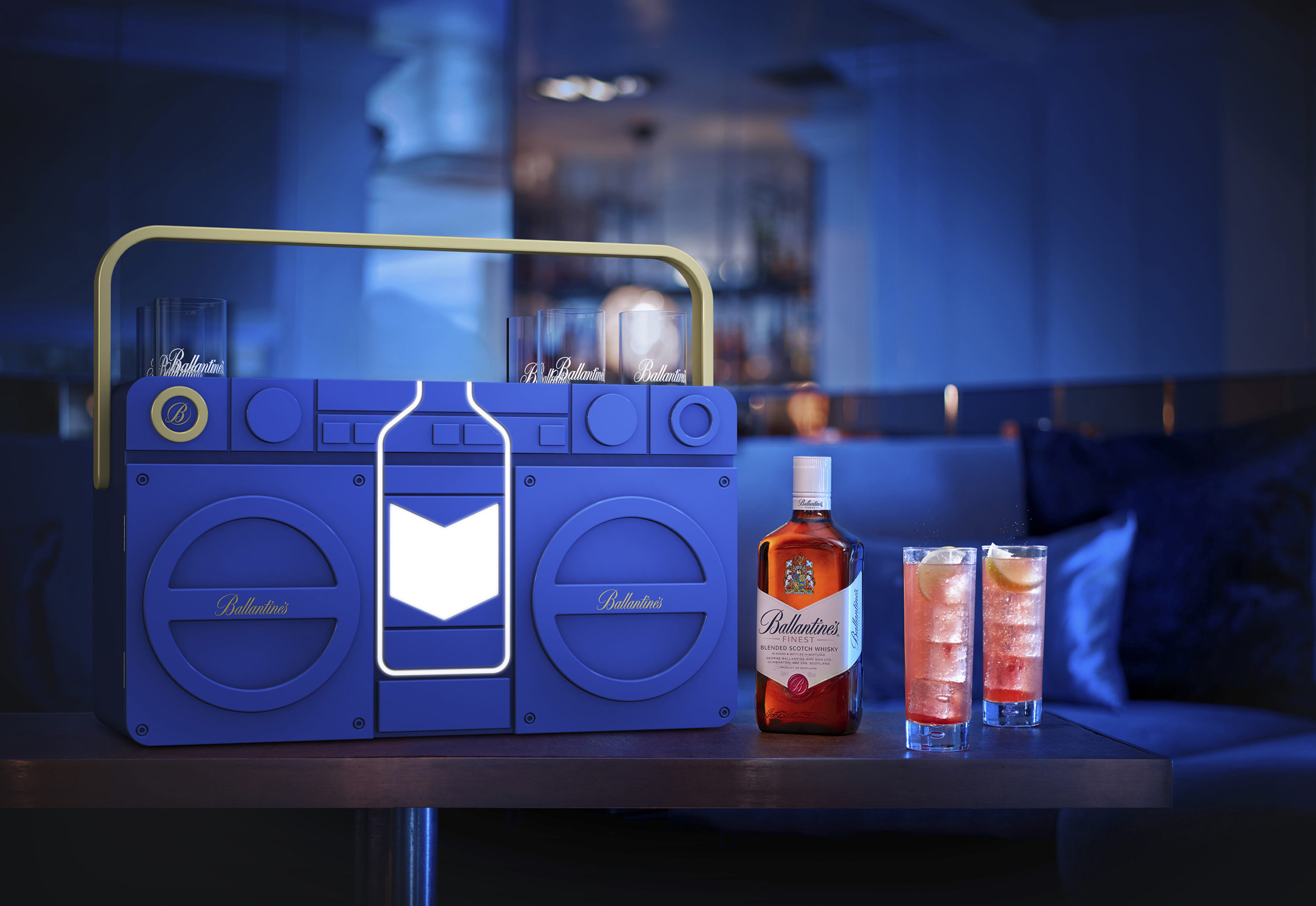 BALLANTINES_Rituel-BoomBox_SPIRITUEUX_NightClub_PLANET-DESIGN-PARIS-Eric-Berthes_03-scaled.jpg