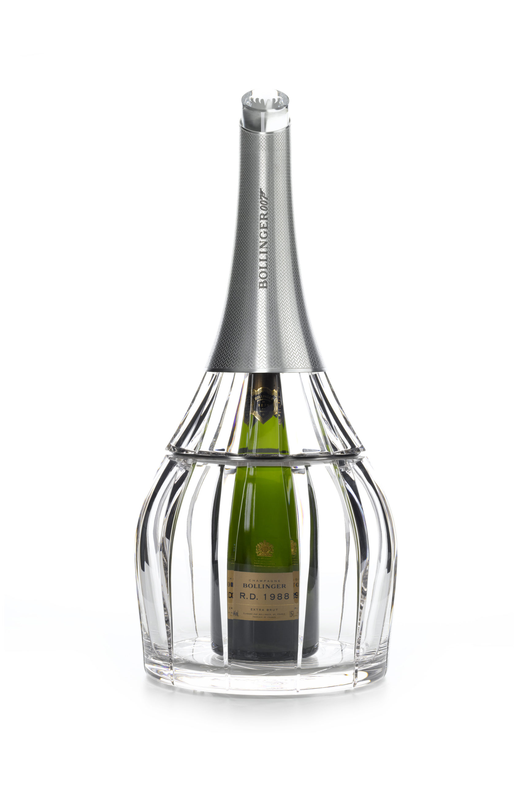 BOLLINGER_Cristal-Set_DESIGN-PRODUIT_Spiritueux-Champagne-James-Bond-Crystalerie-Saint-LouisPLANET-DESIGN-PARIS-Eric-Berthes_01-scaled.jpg