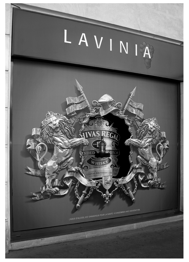 CHIVAS_Vitrine-Lavinia-Madeleine_DESIGN-ESPACE_archi-interieur-designer-decorateur_PLANET-DESIGN-PARIS-Eric-Berthes_03