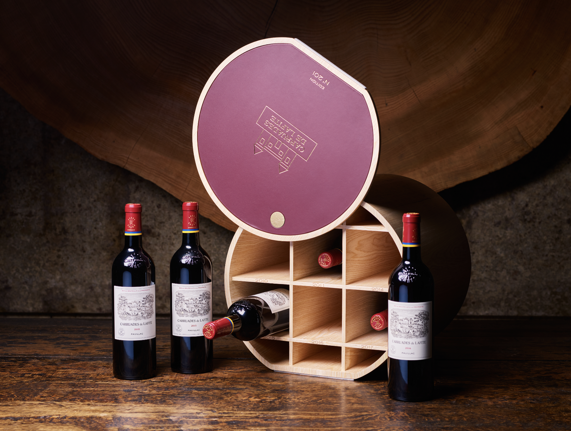 Design-Coffret-bois-luxe_vin_lafite_planet-design_ericberthes_carruades1.png